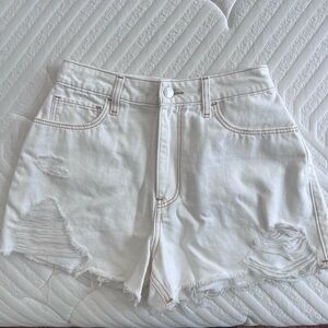 Hollister Ultra High-Rise Vintage Relaxed Mom Short